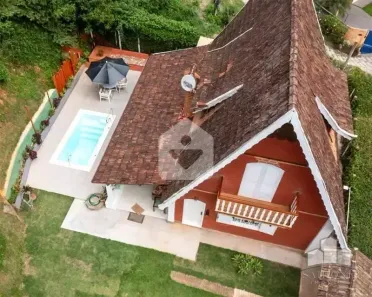 Casa com 3 Quartos à venda, 200m² no Itaipava, Petrópolis