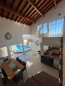 Sobrado com 4 Quartos à venda, 350m² no Alto Ipiranga, Mogi das Cruzes