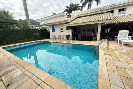 Casa de Condomínio com 4 Quartos à venda, 400m² no Balneário Praia do Pernambuco, Guarujá