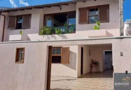 Sobrado com 4 Quartos à venda, 132m² no Cajuru, Curitiba