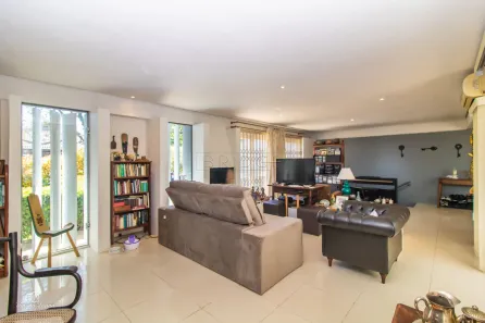 Casa com 3 Quartos à venda, 172m² no Chácara das Pedras, Porto Alegre