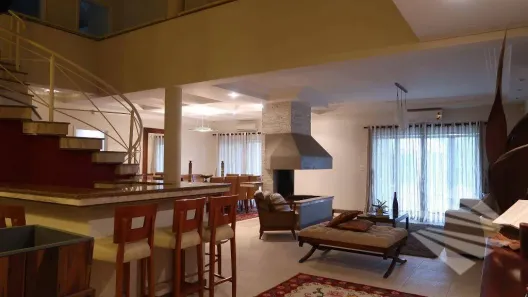 Casa de Condomínio com 8 Quartos à venda, 900m² no Quiririm, Taubaté