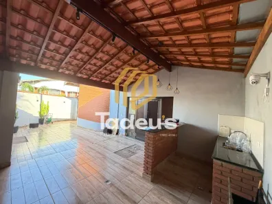 Casa com 3 Quartos à venda, 250m² no Vila Brasil, Santa Bárbara D'Oeste