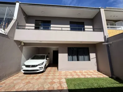 Sobrado com 3 Quartos à venda, 147m² no Xaxim, Curitiba