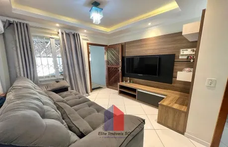 Sobrado com 2 Quartos à venda, 67m² no Itaum, Joinville