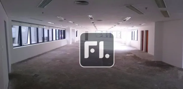 Sala Comercial para venda ou aluguel, 447m² no Cidade Monções, São Paulo