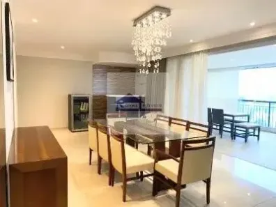 Apartamento com 3 Quartos para alugar, 222m² no Vila Mariana, São Paulo