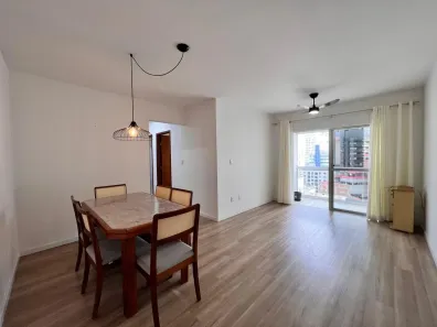 Apartamento com 2 Quartos para alugar, 70m² no Centro, Balneário Camboriú