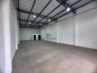 Galpão/Depósito/Armazém para alugar, 130m² no Pompéia, Piracicaba
