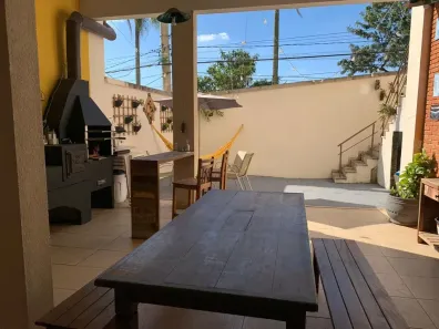 Casa com 3 Quartos à venda, 200m² no Chácara Pavoeiro, Cotia