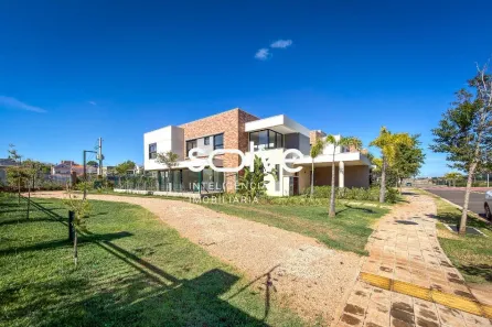 Sobrado com 3 Quartos à venda, 242m² no Alphaville Dom Pedro, Campinas