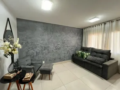 Casa de Condomínio com 4 Quartos à venda, 218m² no Jardim Vitória, Goiânia