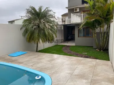 Casa com 3 Quartos à venda, 246m² no Três Vendas, Pelotas