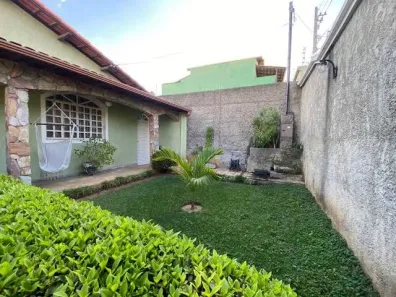 Casa com 3 Quartos à venda, 225m² no Fonte Grande, Contagem