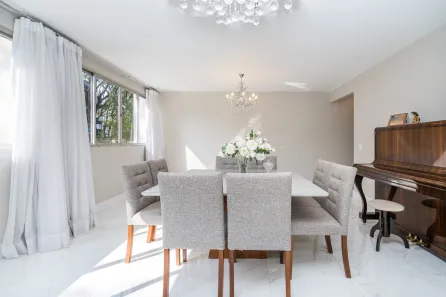 Apartamento com 3 Quartos à venda, 131m² no Mercês, Curitiba