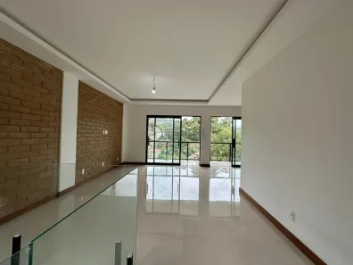 Casa de Condomínio com 3 Quartos à venda, 150m² no Albuquerque, Teresópolis