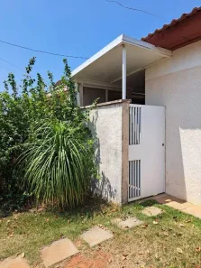 Casa de Condomínio com 2 Quartos para venda ou aluguel, 54m² no Vila Real, Hortolândia