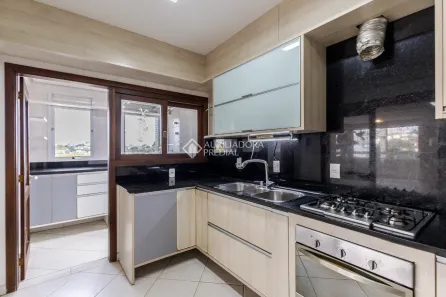 Apartamento com 3 Quartos à venda, 121m² no Jardim Itu, Porto Alegre