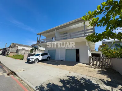 Prédio Residencial com 6 Quartos à venda, 390m² no Laguna, Laguna