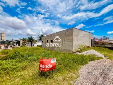Lote/Terreno à venda, 311m² no Candelária, Natal