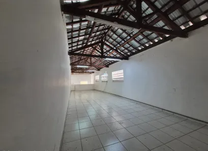 Imóvel Comercial à venda, 392m² no Ponte Preta, Campinas