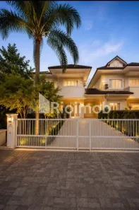 Casa com 5 Quartos à venda, 220m² no Vargem Pequena, Rio de Janeiro