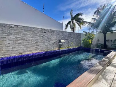 Casa com 3 Quartos para alugar, 254m² no Candelária, Natal