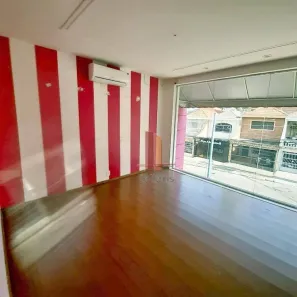 Ponto Comercial para alugar, 294m² no Vila Regente Feijó, São Paulo
