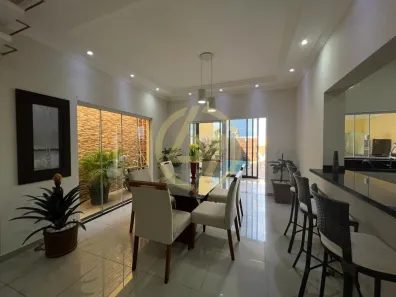 Casa com 4 Quartos à venda, 260m² no Vila Nastri, Itapetininga
