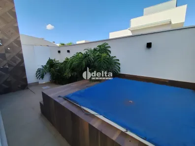 Casa de Condomínio com 3 Quartos para alugar, 250m² no Jardim Botânico, Uberlândia
