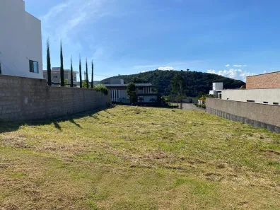 Lote/Terreno à venda, 445m² no Vina Del Mar, Juiz de Fora