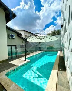 Casa de Condomínio com 3 Quartos à venda, 250m² no Jardins Madri, Goiânia