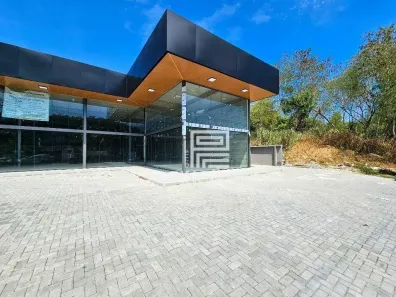 Ponto Comercial para alugar, 225m² no Mata Paca, Niterói