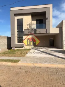 Sobrado com 3 Quartos à venda, 189m² no Piracangaguá, Taubaté