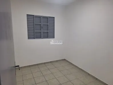 Apartamento com 3 Quartos à venda, 60m² no São Benedito, Uberaba