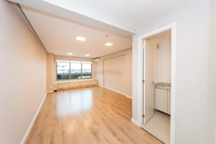 Sala Comercial para alugar, 60m² no Alto da Glória, Curitiba