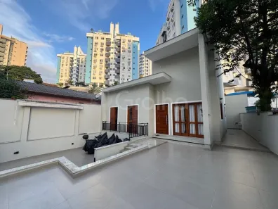 Casa com 3 Quartos à venda, 98m² no Itacorubi, Florianópolis