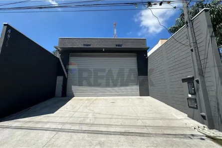 Galpão/Depósito/Armazém para alugar, 350m² no Vila Suissa, Mogi das Cruzes