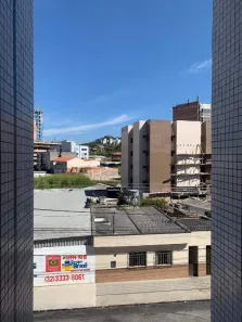 Apartamento com 2 Quartos para alugar, 55m² no São Sebastião, Barbacena