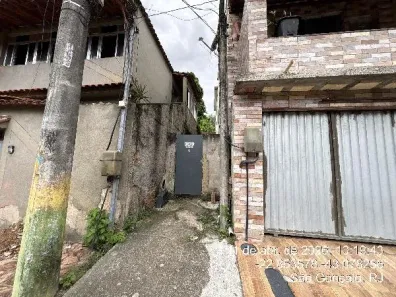 Casa com 2 Quartos à venda, 76m² no Sete Pontes, São Gonçalo