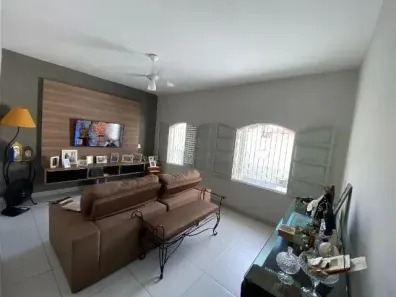 Casa com 3 Quartos à venda, 175m² no Jardim Satélite, São José dos Campos