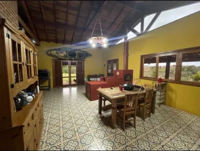 Fazenda/Sítio com 2 Quartos à venda, 400m² no Centro, Santa Branca