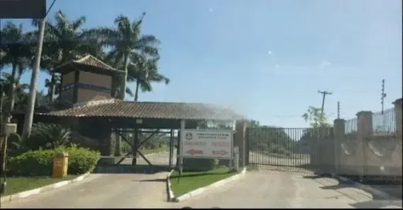 Casa com 3 Quartos à venda, 360m² no Parque Rodoviário, Campos dos Goytacazes
