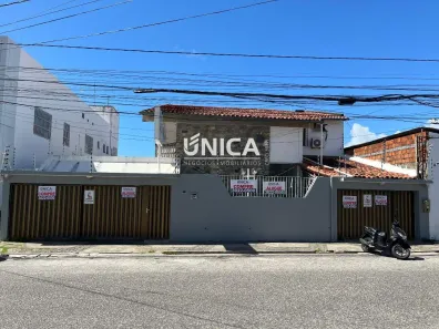 Casa com 4 Quartos para alugar, 490m² no São José, Aracaju