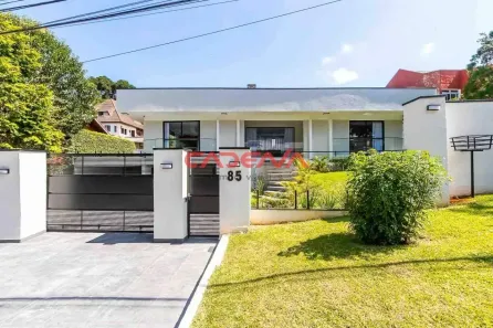 Casa com 4 Quartos à venda, 320m² no Pilarzinho, Curitiba