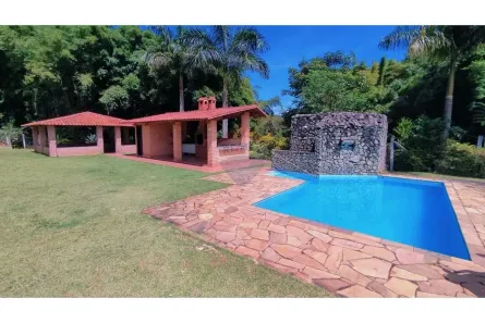 Fazenda/Sítio com 4 Quartos à venda, 200m² no Lima Duarte, Lima Duarte