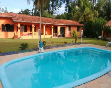 Fazenda/Sítio com 4 Quartos à venda, 353m² no Vila Velha, Caçapava