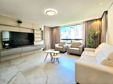 Apartamento com 3 Quartos para alugar, 160m² no Centro, Balneário Camboriú