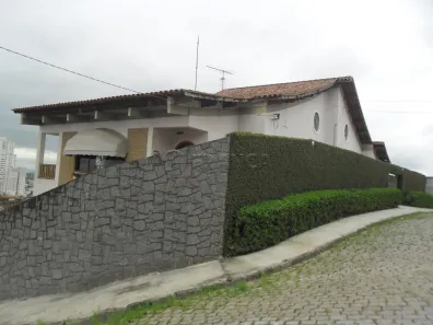 Sobrado com 3 Quartos à venda, 457m² no Centro, Jacareí