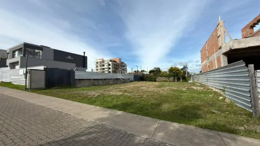 Lote/Terreno à venda, 450m² no Interlagos, Caxias do Sul